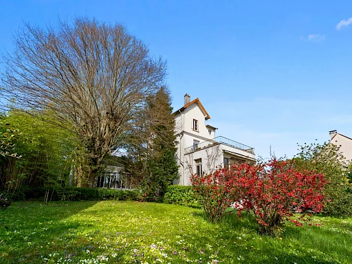 Maison 10 pièces 289 m²